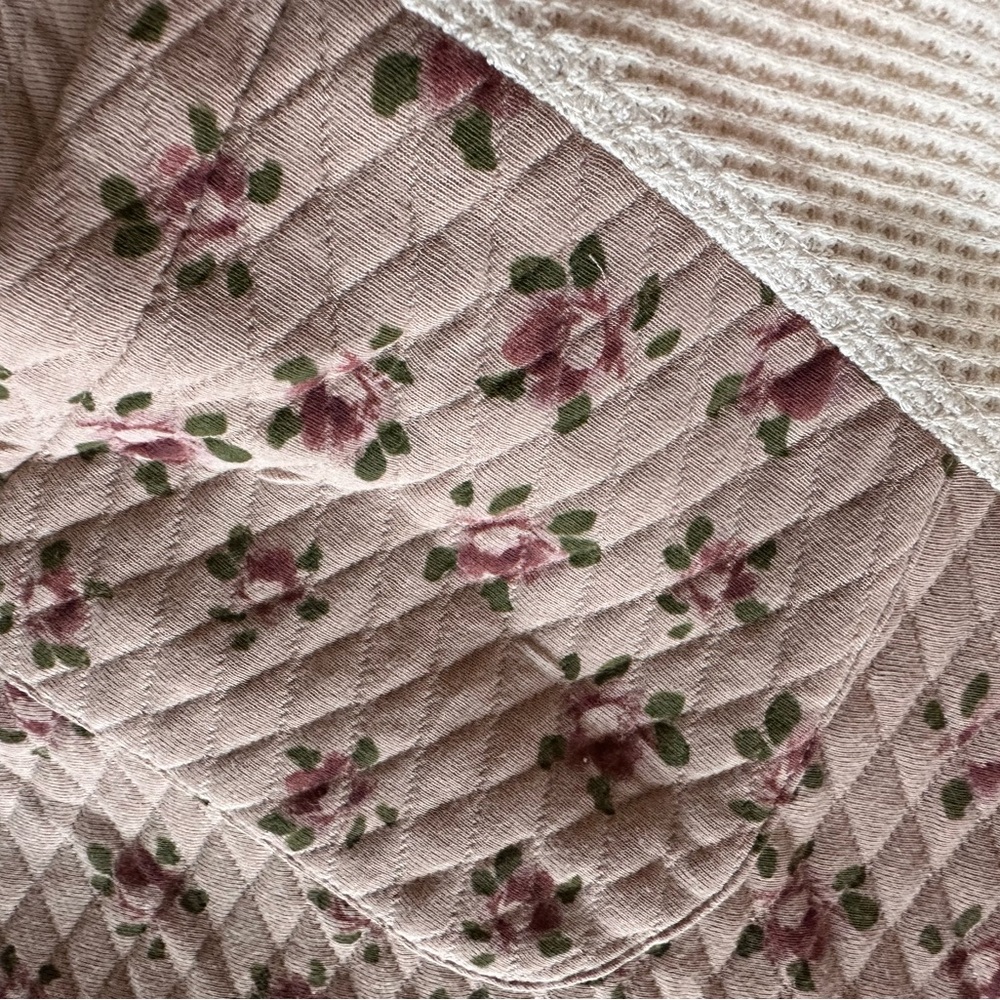POL Quilted Tan Floral Pants - Picture 6 of 8